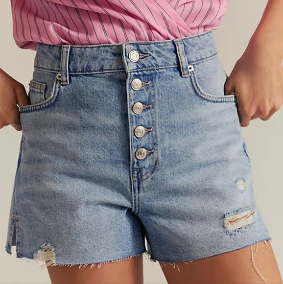 We The Free Women's Blue Cut Off Shorts Size 24 - Picture 1 of 8